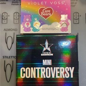 Jeffrey star eyeshadow pallet bundle